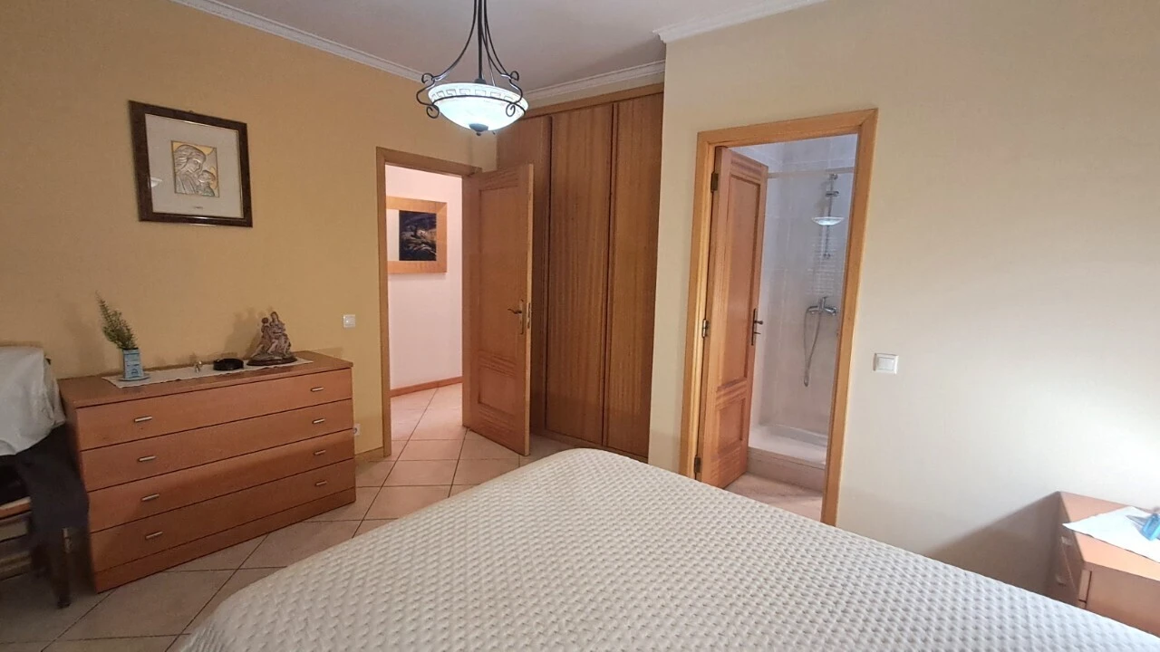 Moradia T3 para Venda em Varzea Foto 9