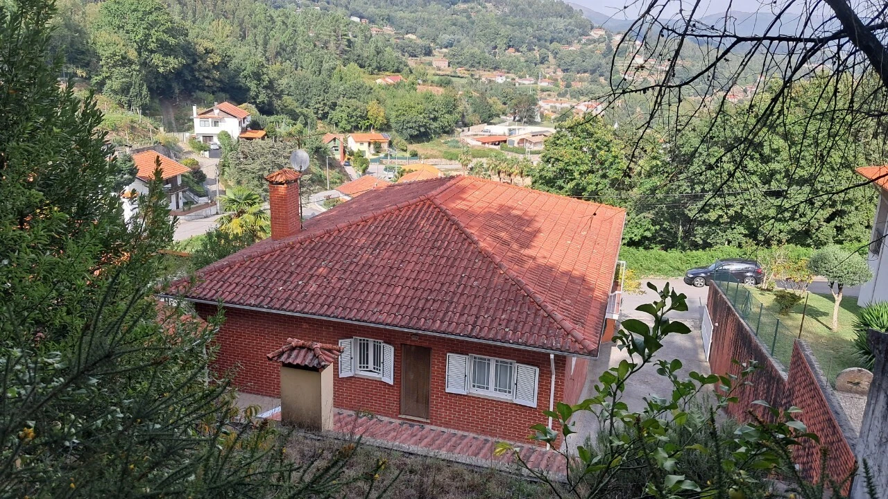 Moradia T3 para Venda em Varzea Foto 48
