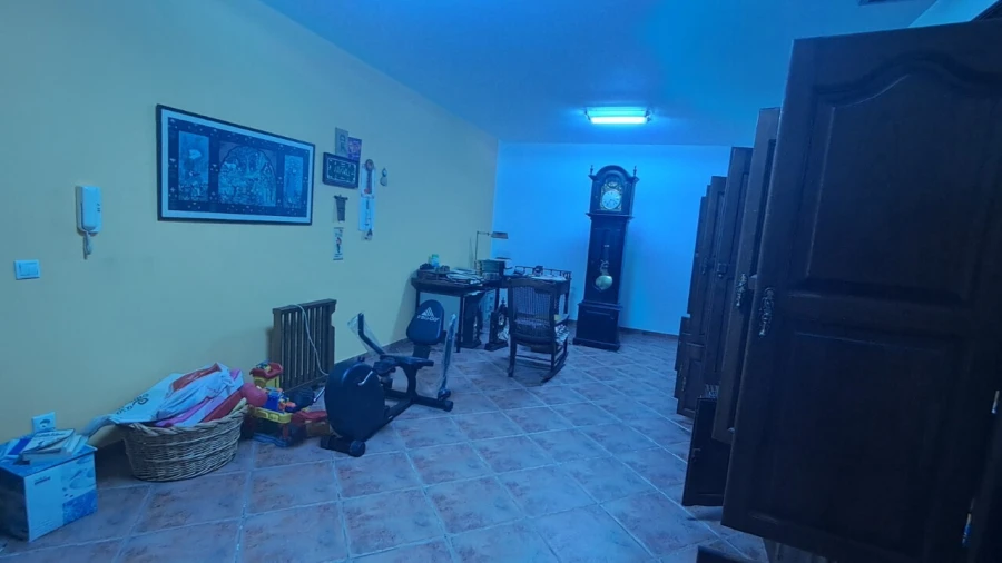 Moradia T3 para Venda em Varzea Foto 36