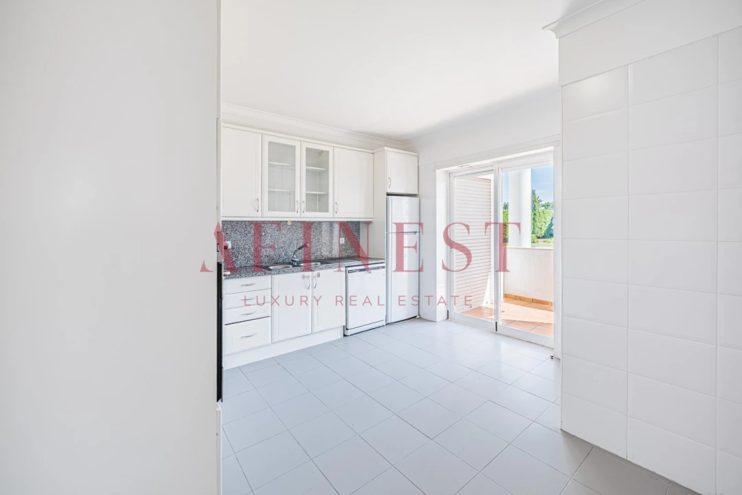 Apartamento T3 para Arrendamento em Santa Maria e São Miguel, São Martinho, São Pedro Penaferrim Foto 9
