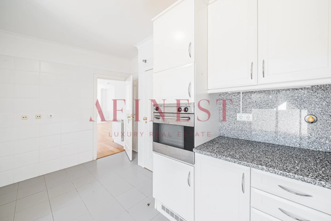 Apartamento T3 para Arrendamento em Santa Maria e São Miguel, São Martinho, São Pedro Penaferrim Foto 5