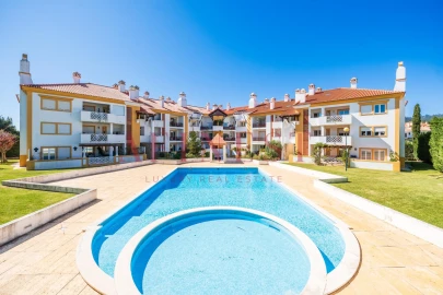 Apartamento T3 para Arrendamento em Santa Maria e São Miguel, São Martinho, São Pedro Penaferrim