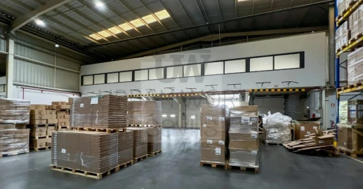 Armazém para Arrendamento em Alverca do Ribatejo e Sobralinho