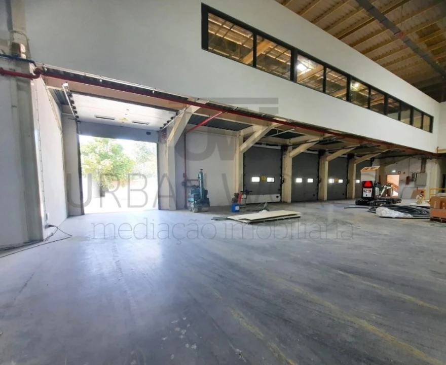 Armazém para Arrendamento em Vila Franca de Xira Foto 9