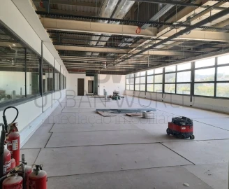 Armazém para Arrendamento em Vila Franca de Xira