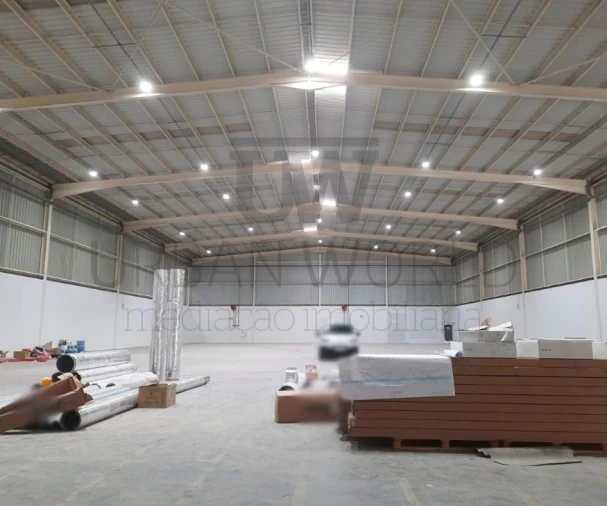 Armazém para Arrendamento em Vila Franca de Xira Foto 6