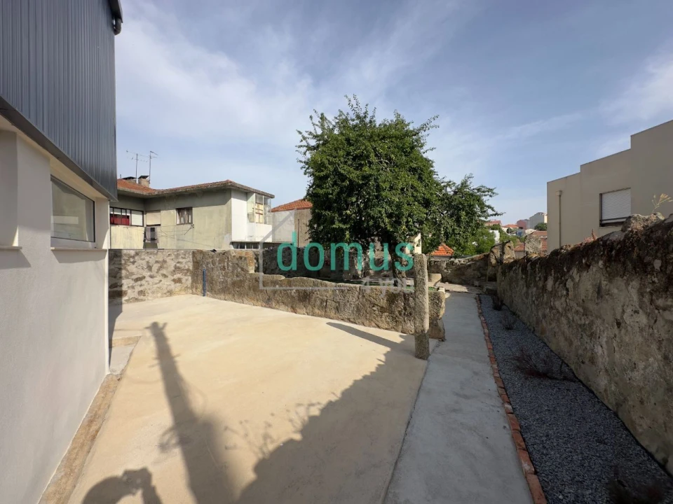 Apartamento T2 para Arrendamento em Paranhos Foto 15
