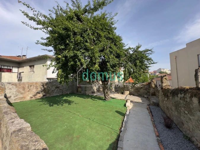 Apartamento T2 para Arrendamento em Paranhos Foto 16