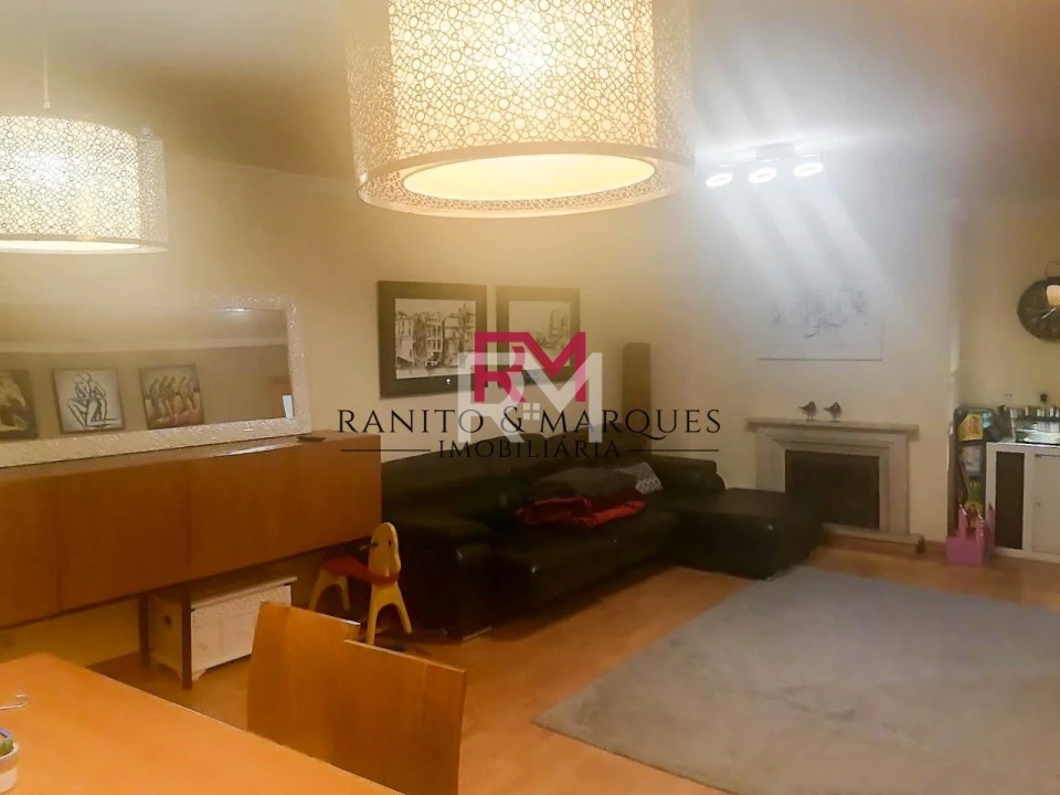 Apartamento T2 para Arrendamento em Valongo Foto 2