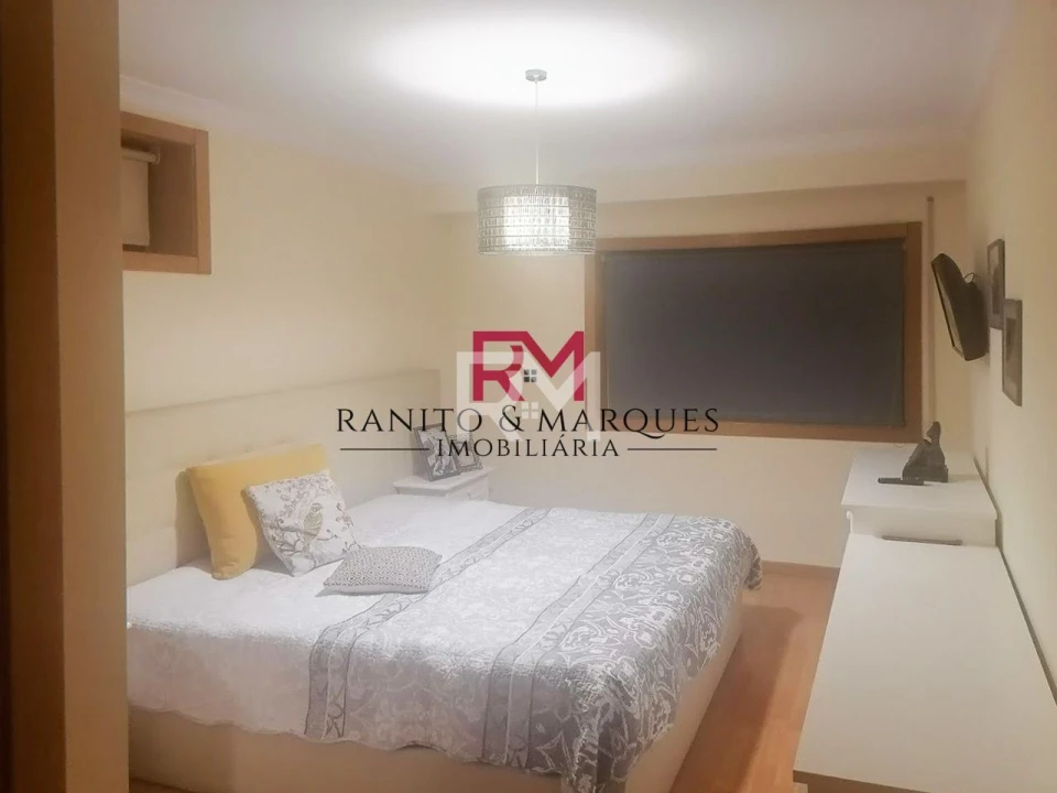 Apartamento T2 para Arrendamento em Valongo Foto 11