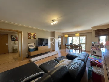 Apartamento T2 para Arrendamento em Valongo
