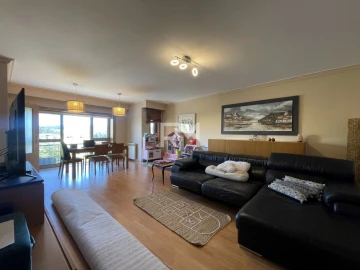 Apartamento T2 para Arrendamento em Valongo