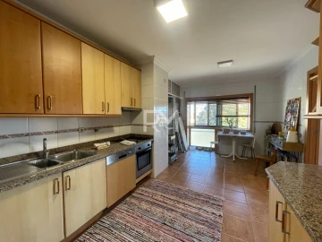 Apartamento T2 para Arrendamento em Valongo