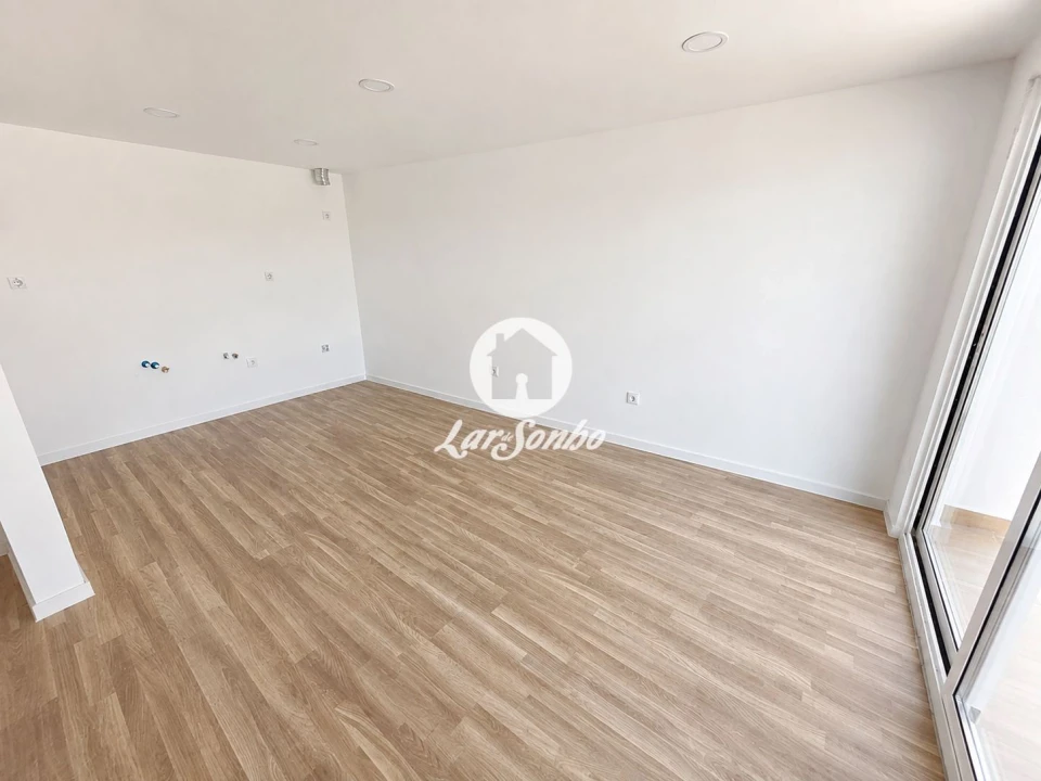 Apartamento T3 para Venda em Arcozelo Foto 7