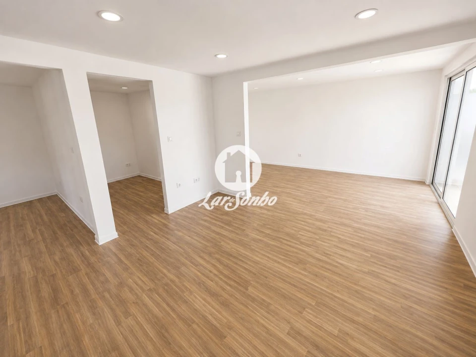 Apartamento T3 para Venda em Arcozelo Foto 11