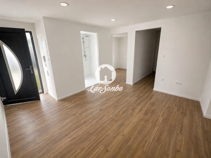 Apartamento T3 para Venda em Arcozelo Foto 16