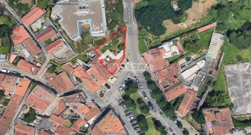Moradia T4 para Venda em Lordelo do Ouro e Massarelos