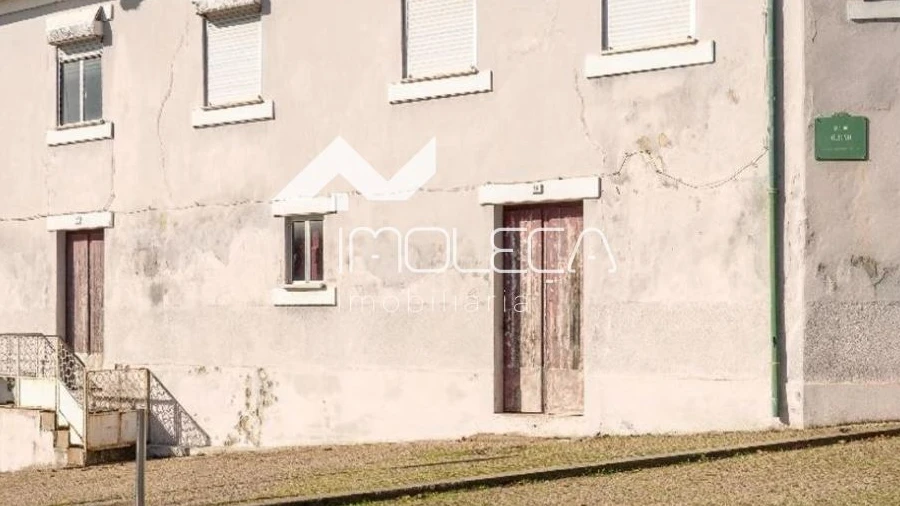 Moradia T4 para Venda em Lordelo do Ouro e Massarelos