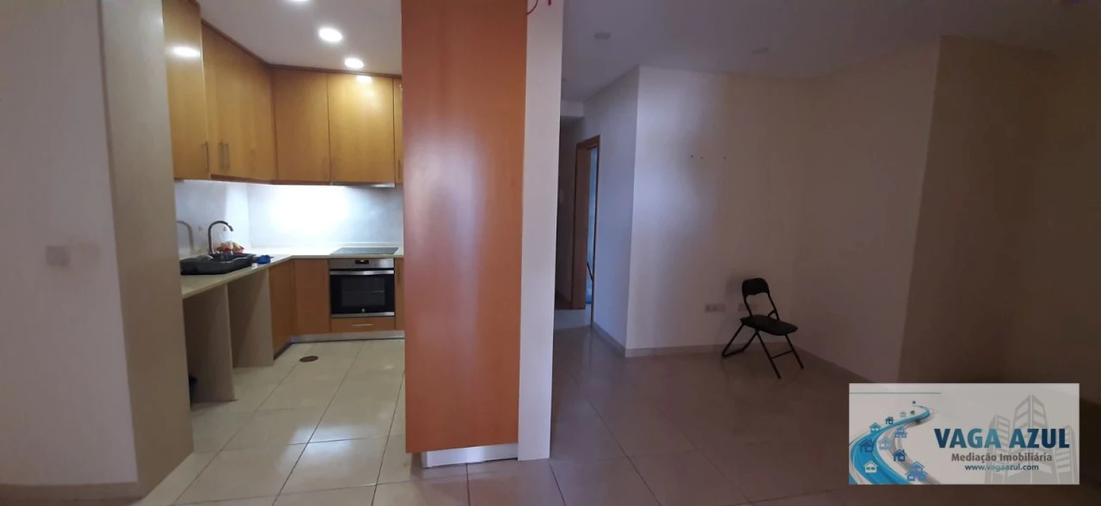 Apartamento T2 para Arrendamento em Rio Tinto Foto 3