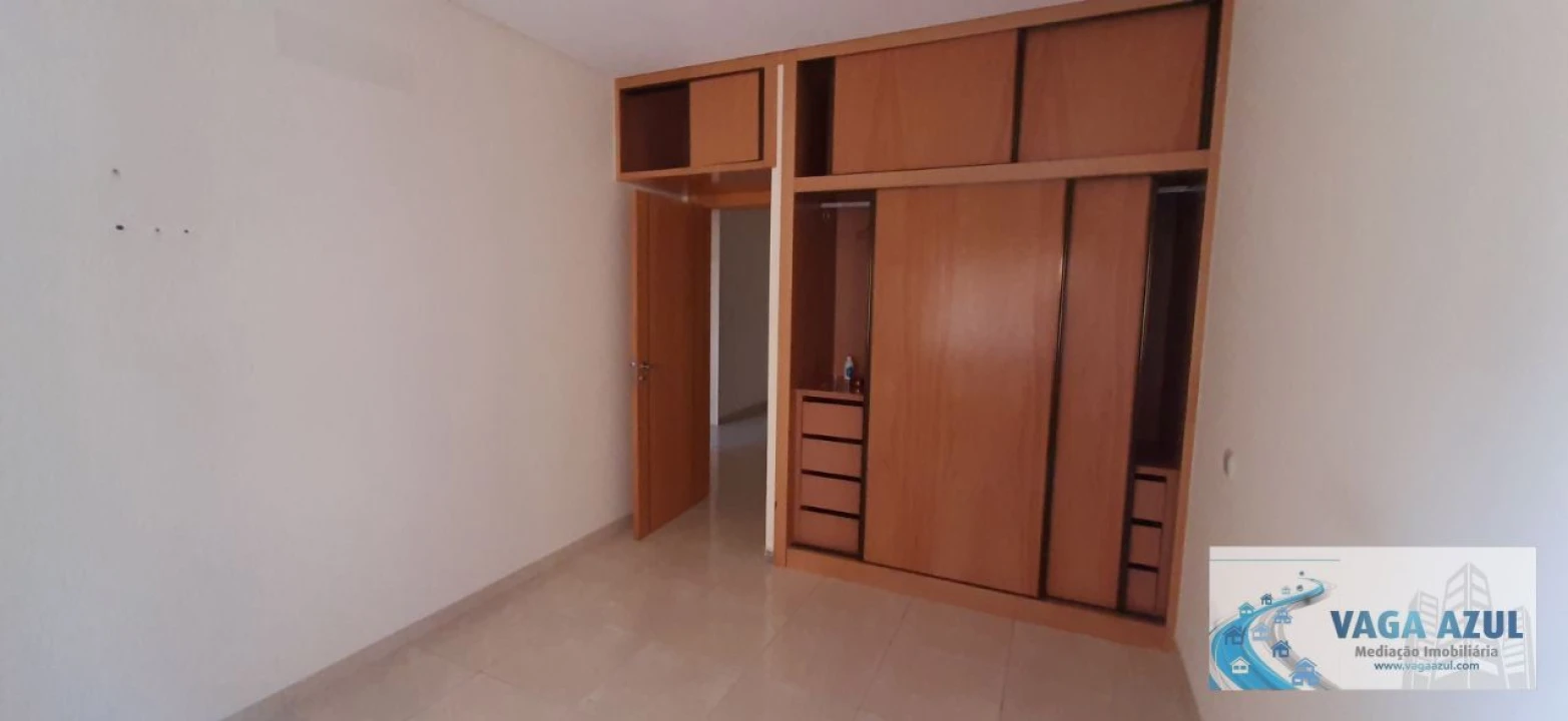 Apartamento T2 para Arrendamento em Rio Tinto Foto 7