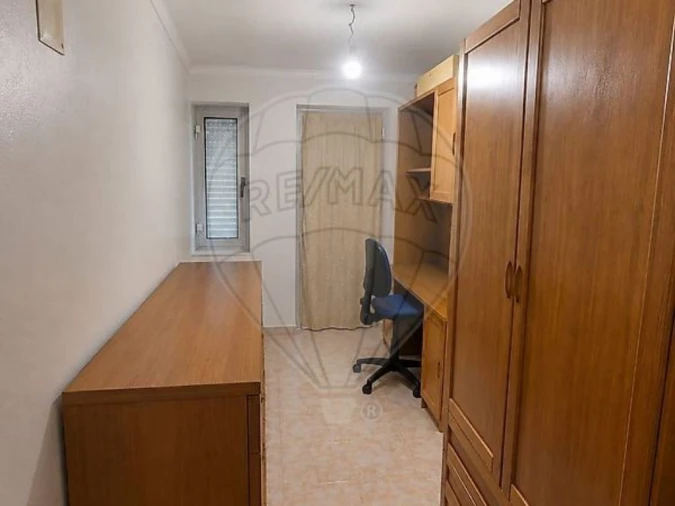 Moradia T2 para Venda em Santo Antonio dos Olivais Foto 22