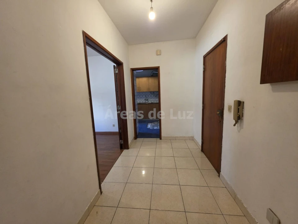 Apartamento T2 para Venda em Marrazes e Barosa Foto 3