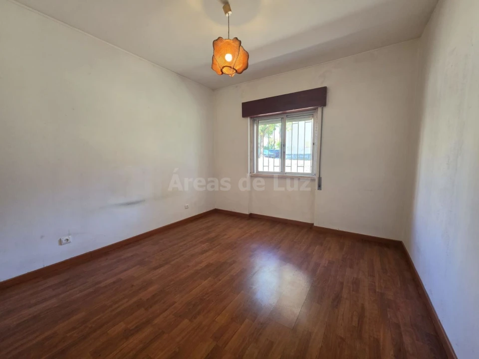 Apartamento T2 para Venda em Marrazes e Barosa Foto 4