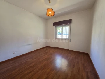 Apartamento T2 para Venda em Marrazes e Barosa