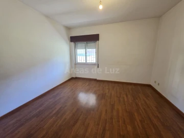 Apartamento T2 para Venda em Marrazes e Barosa