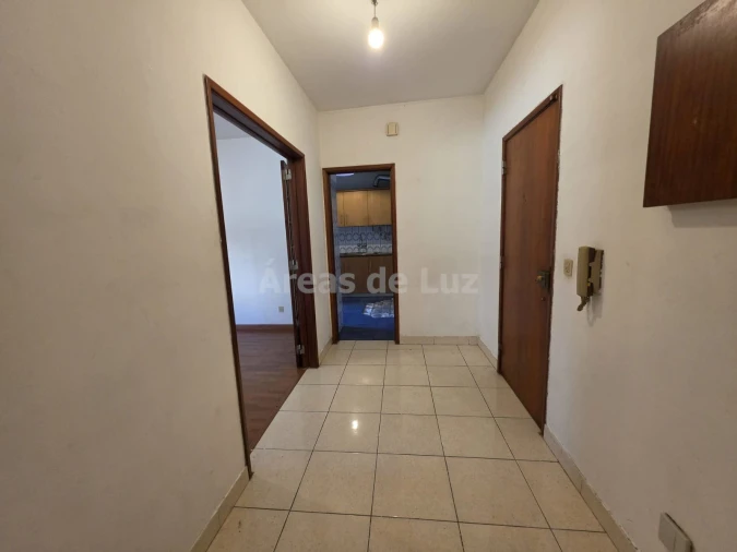 Apartamento T2 para Venda em Marrazes e Barosa Foto 3