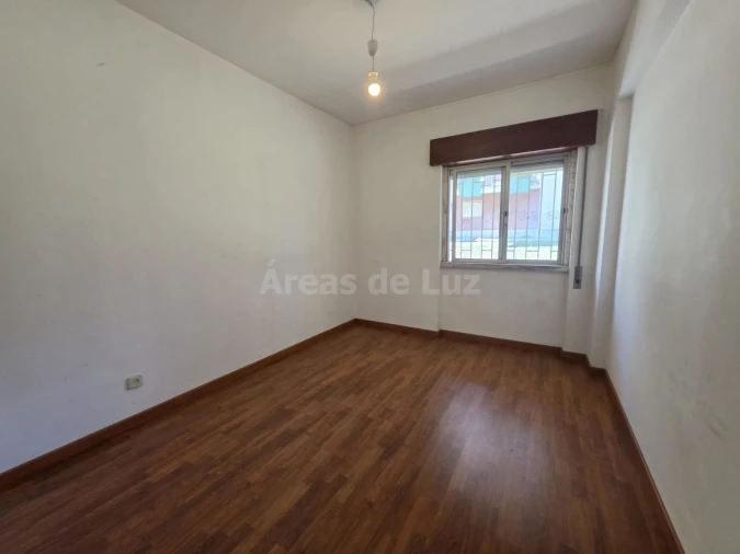 Apartamento T2 para Venda em Marrazes e Barosa Foto 7