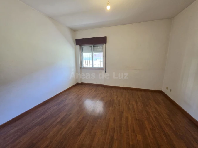Apartamento T2 para Venda em Marrazes e Barosa Foto 8