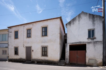 Moradia T3 para Venda em Alqueidão da Serra