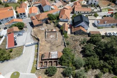 Moradia T3 para Venda em Alqueidão da Serra