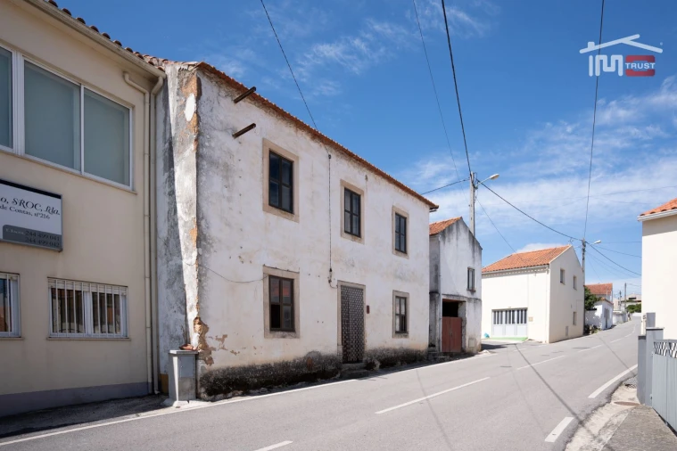 Moradia T3 para Venda em Alqueidão da Serra Foto 3