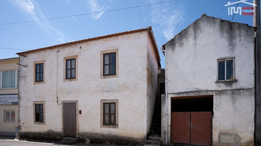 Moradia T3 para Venda em Alqueidão da Serra