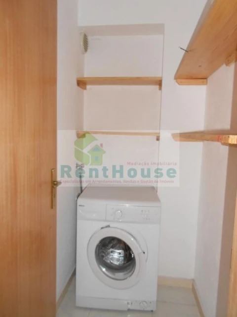 Apartamento T2 para Arrendamento em Buarcos