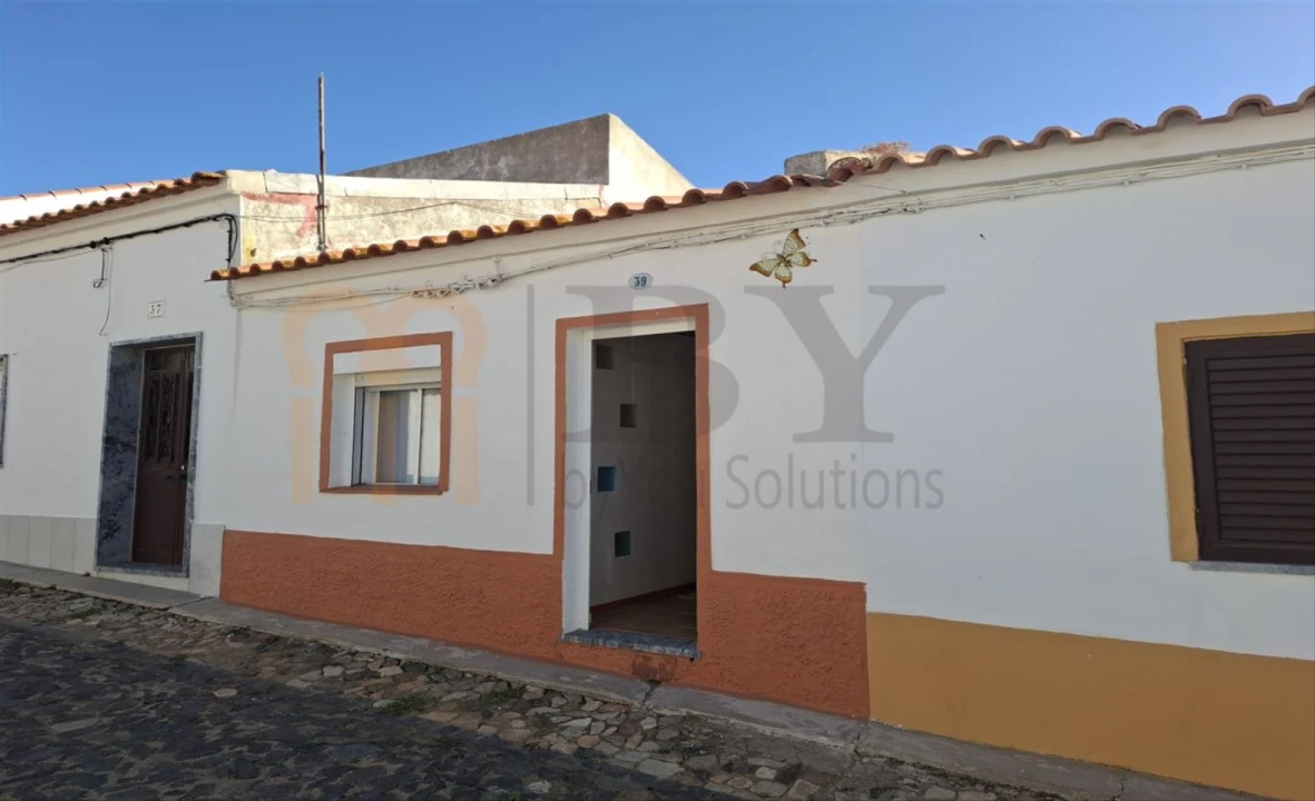 Moradia T1 para Venda em Baleizão Foto 1