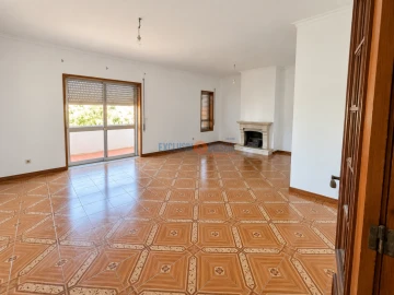 Apartamento T3 para Venda em Trofa, Segadães e Lamas do Vouga