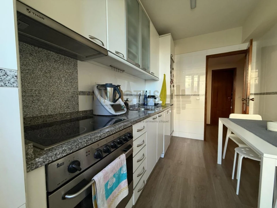 Apartamento T2 para Venda em Santa Marinha e São Pedro da Afurada Foto 9