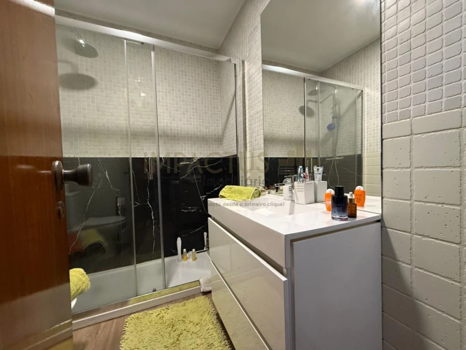 Apartamento T2 para Venda em Santa Marinha e São Pedro da Afurada Foto 17