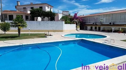 Quinta T5 para Venda em Terrugem e Vila Boim