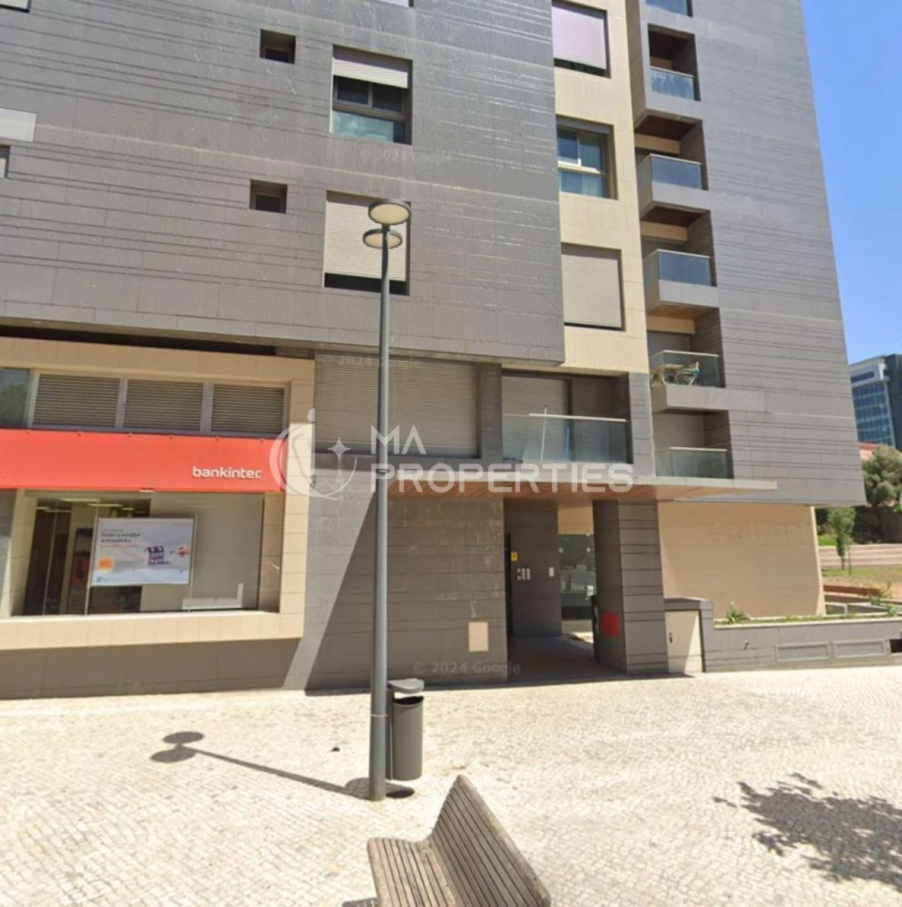 Loja para Venda em Campolide Foto 4