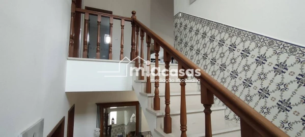 Moradia T3 para Venda em Amoreira da Gândara, Paredes do Bairro e Ancas