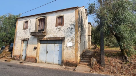 Moradia T2 para Venda em Areias e Pias
