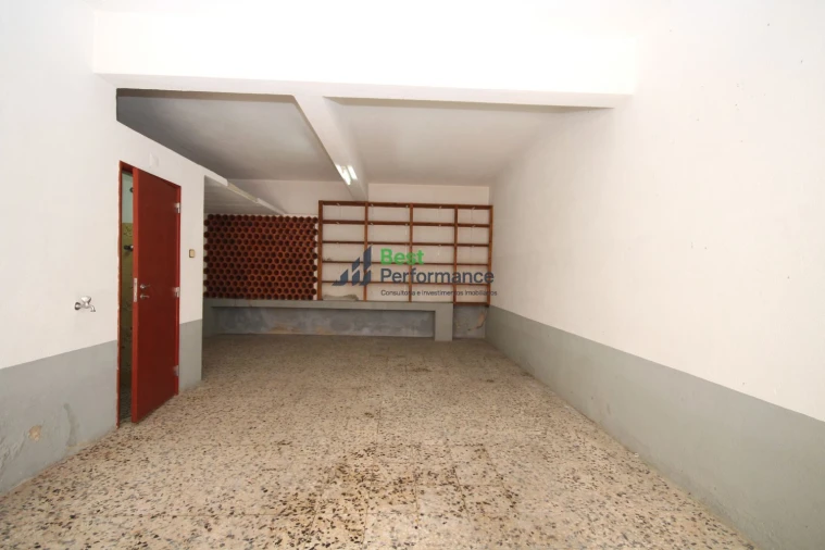 Garagem para Venda em Castanheira do Ribatejo e Cachoeiras Foto 2