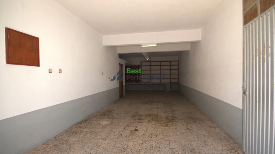 Garagem para Venda em Castanheira do Ribatejo e Cachoeiras