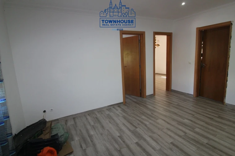 Apartamento T2 para Venda em Vila Franca de Xira Foto 4