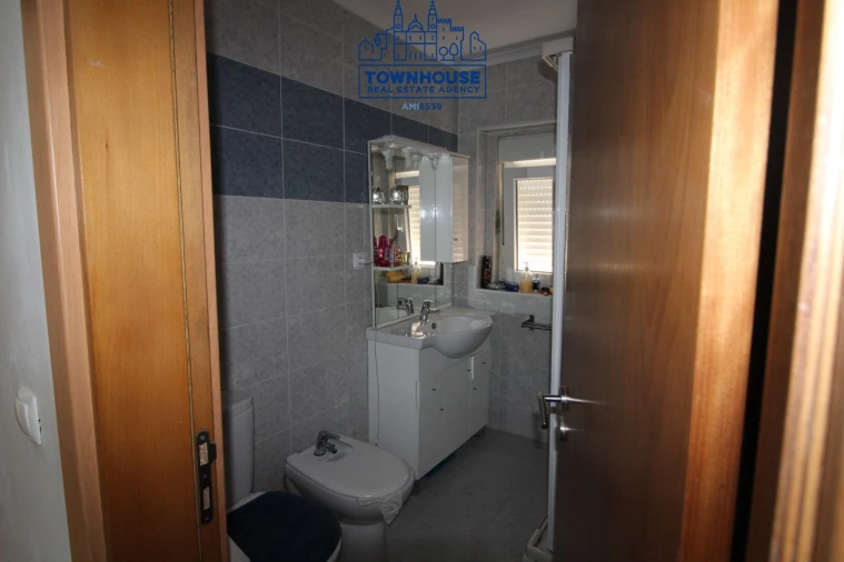 Apartamento T2 para Venda em Vila Franca de Xira Foto 12