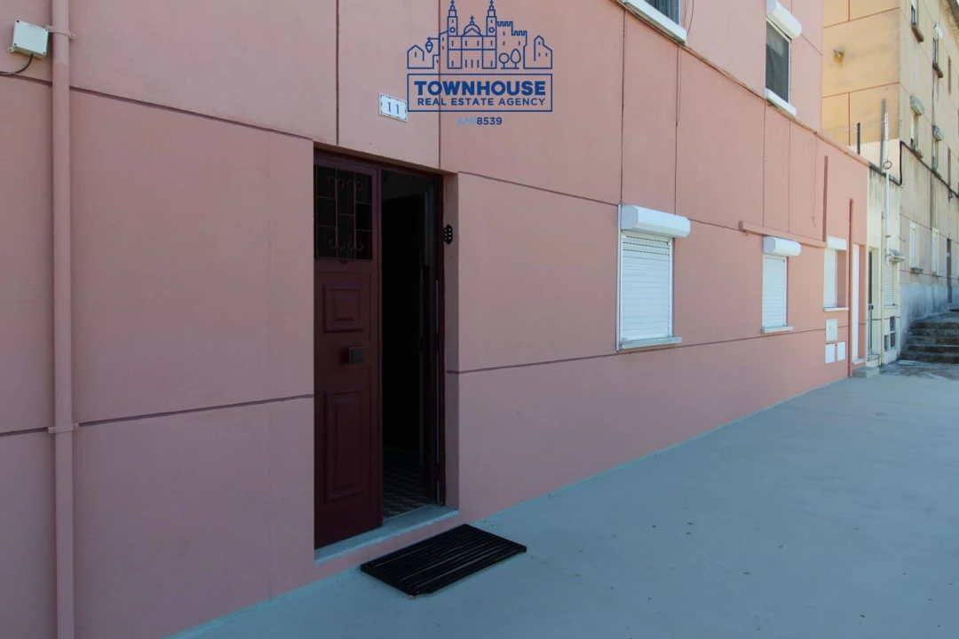 Apartamento T2 para Venda em Vila Franca de Xira Foto 26